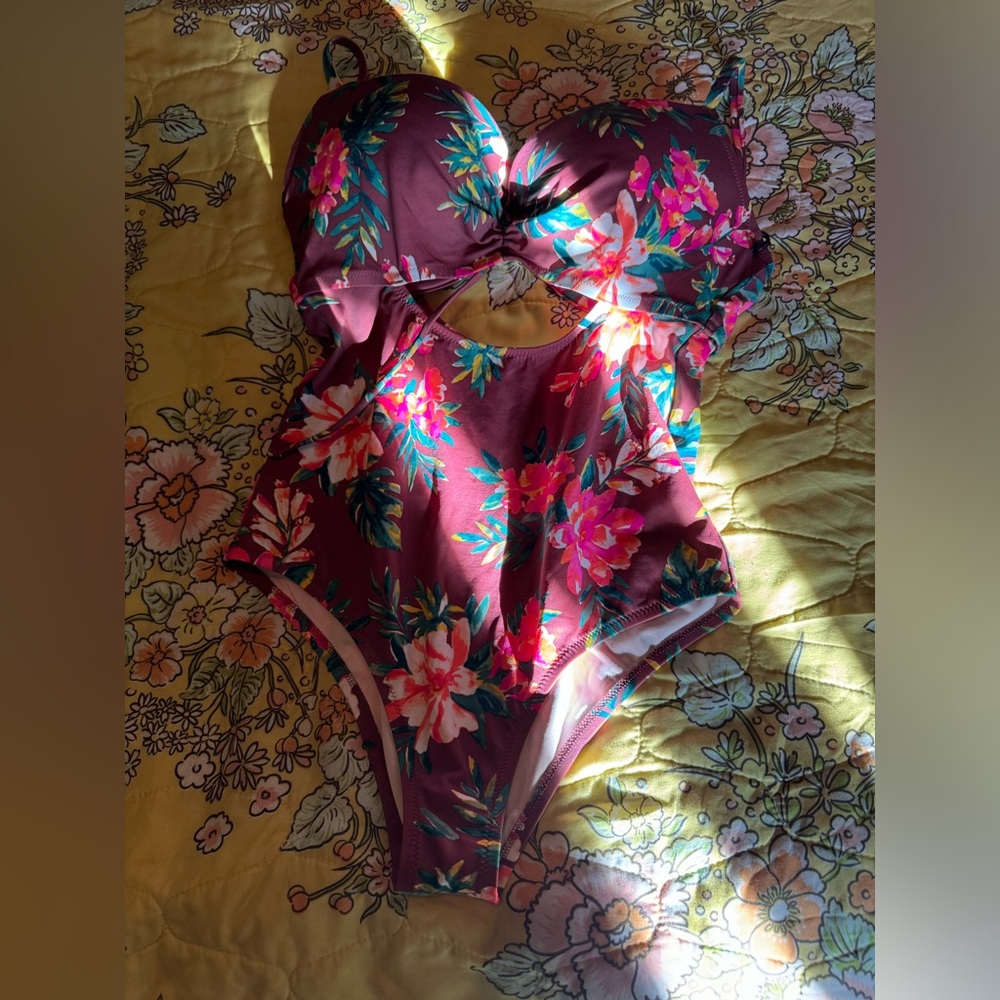 Women’s Bathing Suit NWT